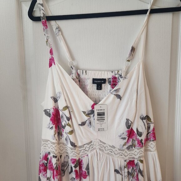 New with Tags - Torrid - Midi Length Dress - Size 1 - Picture 3 of 3